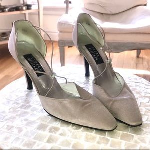 Stuart Weitzman Nude Pumps